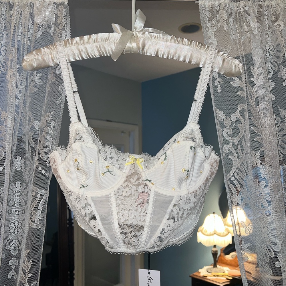NWOT For Love and Lemons / Victoria’s Secret Lia Daisy Bustier Bralette